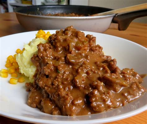 Hamburger Gravy | The English Kitchen