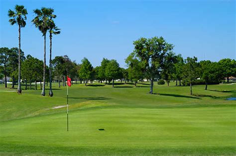 Wedgefield Golf & Country Club in Orlando