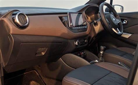 2019 Nissan Kicks Interior Revealed Ahead Of Launch - CarandBike