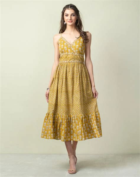 Fabindia.com in 2021 | Cotton dress summer, Cotton dress pattern, Cotton dress pattern indian