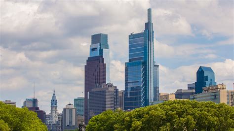 Top 10 Tallest Buildings in The United States: Comcast Technology Center