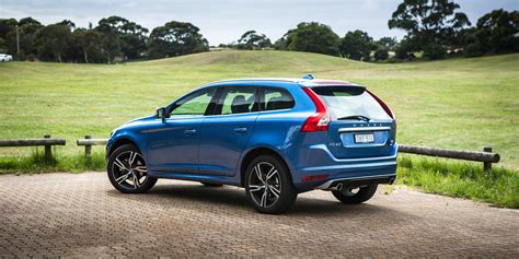 2017 Volvo XC60 T5 R-Design review - photos | CarAdvice