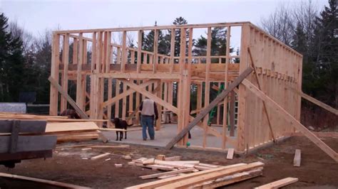 Garage Build ... Day 4 ....Framing up the walls - YouTube