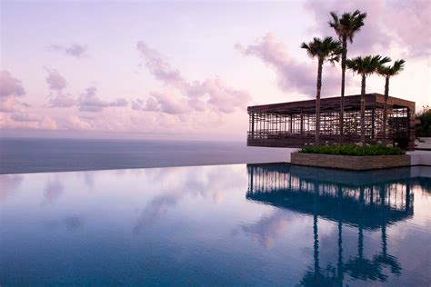 Alila Villas Uluwatu - Exterior - Sunset Cabana 01 | Solitaire Magazine