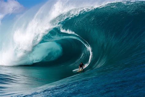 The 15 biggest waves ever surfed