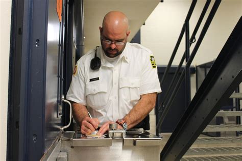 A day in the life of a correctional officer in a Pennsylvania state ...