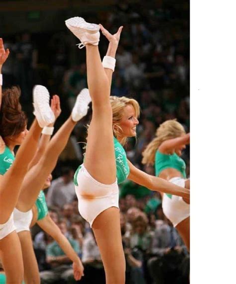 20 Of The Most Hilariously Shocking Cheerleader Wardrobe Malfunctions