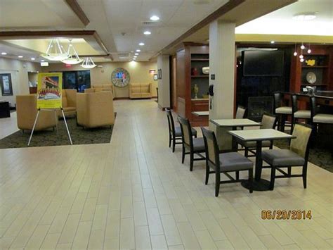 HAMPTON INN WOODBRIDGE - Updated 2024 Prices & Hotel Reviews (NJ)