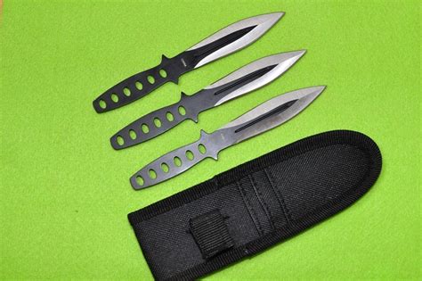 Spearhead Style Throwing Knives (3 Medium Black)