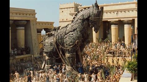 Trojan Horse Scene From Troy Movie - YouTube