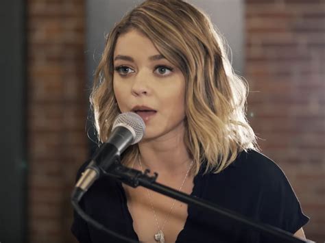 Actress Sarah Hyland Is Actually A Crazy Good Singer | SELF