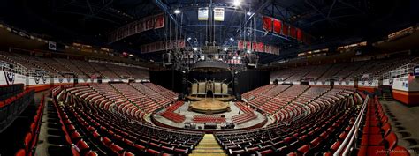 Life in the Circus: Joe Louis Arena: Detroit, MI