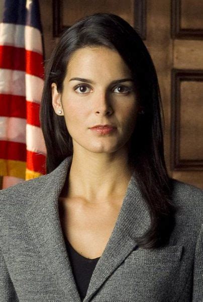 El increíble cambio físico de Angie Harmon para Baywatch, años antes de ...