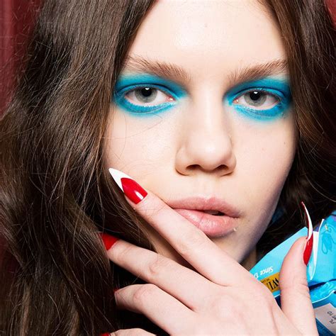 18 Ways to Make Neon Makeup Subtle (Yes, Actually)