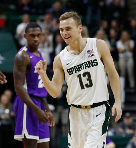 Look: Tom Izzo emotional as son Steven hits free throws in Michigan ...