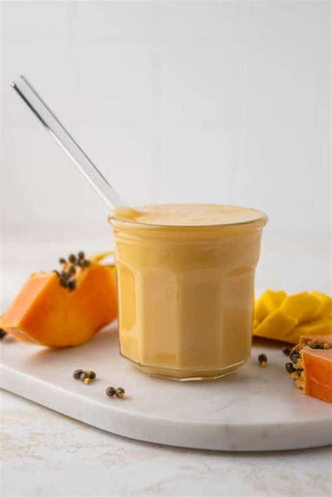 The best Papaya Mango smoothie - Lifestyle of a Foodie