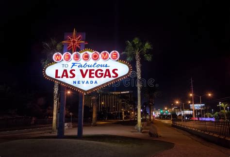 Welcome To Las Vegas Sign at Night - Las Vegas, Nevada, USA Editorial ...