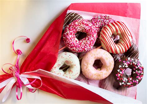 Holey Moley Doughnuts Debuts Valentine’s Day Doughnut Bouquets » Urban ...