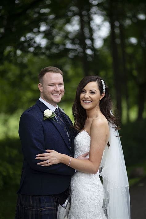 St Joesph's Church and Cornhill Castle Wedding Day | Lynne and Colin