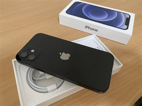 iPhone 12 BLACK hands on | MacRumors Forums