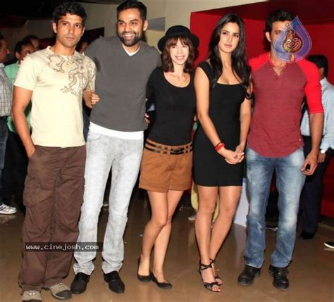 Zindagi Na Milegi Dobara Cast Meet and Greet Fans Event - Photo 27 of 31