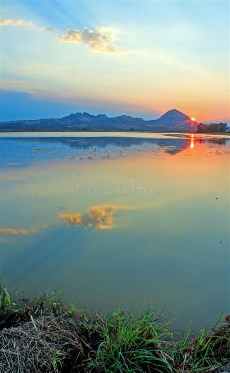 Sutter Buttes Sunrise stock image. Image of backlit, central - 26712311