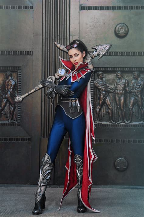 Classic Vayne Cosplay (Orobas Cosplay) | Cute cosplay, Cosplay, Best cosplay