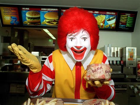 Creepy-clown hysteria is forcing McDonald’s to hide its iconic mascot (MCD) - Connecticut Post