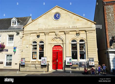 The 19th century Corn Exchange Theatre, Market Place, Wallingford ...