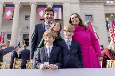 Sarah Huckabee Sanders sworn in as Arkansas' first female governor • Arkansas Advocate