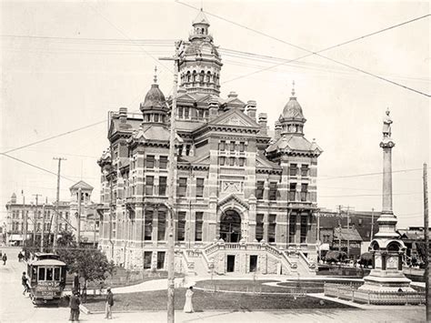 Manitoba History: Toasts and Tumult: The First 35 Years of the Winnipeg Press Club