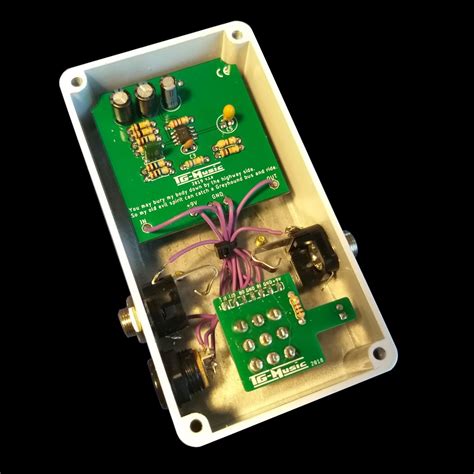 TG-Music: FREE Eagle schematic and PCB files for effect pedals