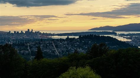 Burnaby Mountain Park | Wide panoramic view atop Burnaby Mou… | Flickr