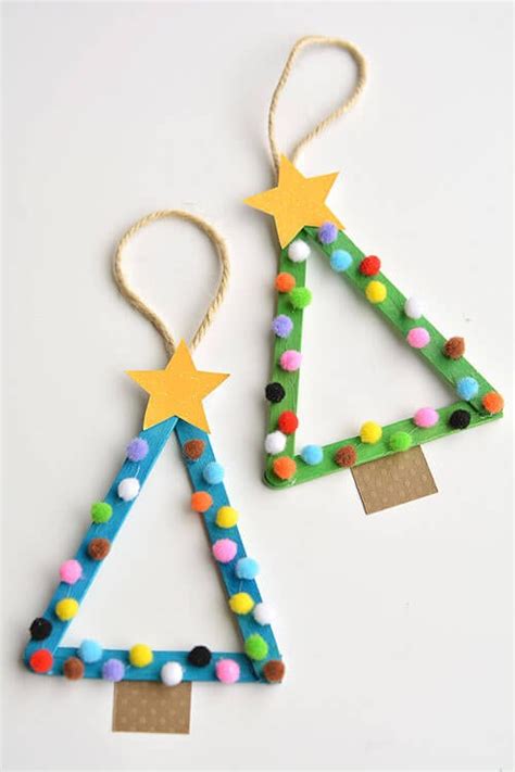 Easy Christmas Kids Crafts that Anyone Can Make! - Happiness is Homemade