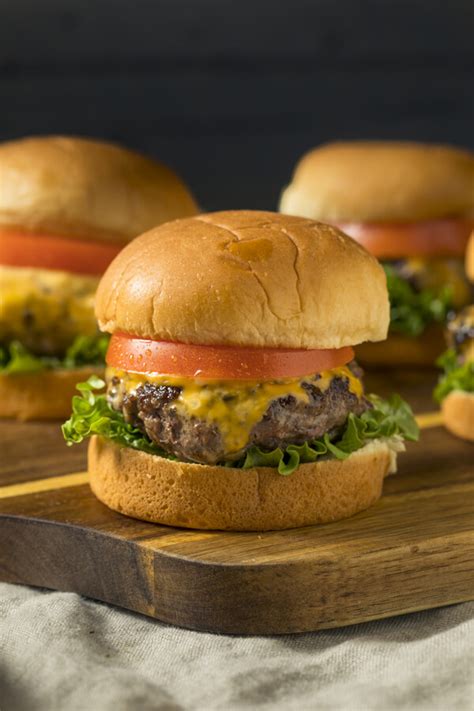 Mini Cheeseburgers Recipe | CDKitchen.com