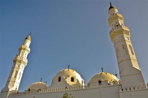 Masjid Quba - The First Mosque in Islam (History & Significance)