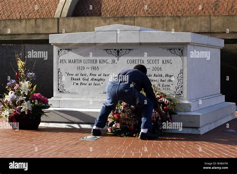 Tomb of Martin Luther King Jr. & Corretta Scott King, National Historic Site, Atlanta, Georgia ...