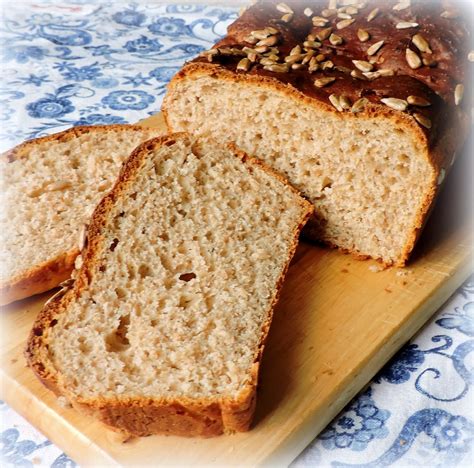 Easy No Knead Light Rye Bread | The English Kitchen