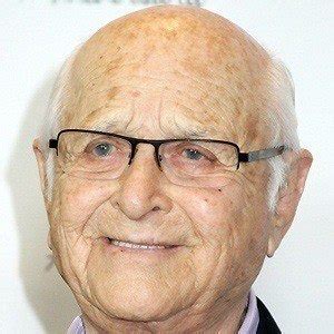 Norman Lear - Bio, Facts, Family | Famous Birthdays