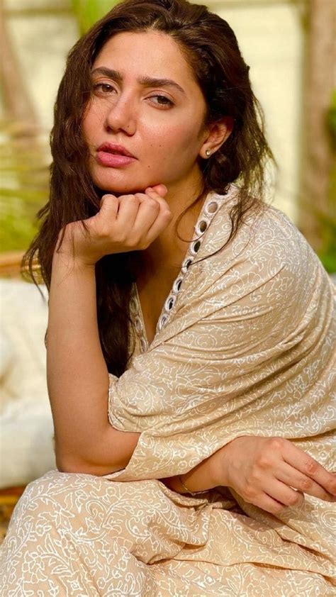 Mahira Khan | Web Stories | Manorama Online