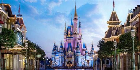 Disney World Guests Can Now Pay for a Chance To Stay in Cinderella ...