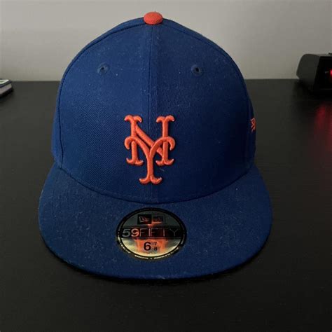 New York Mets Fitted Hat Size 6 7/8 Lightly Worn - Depop