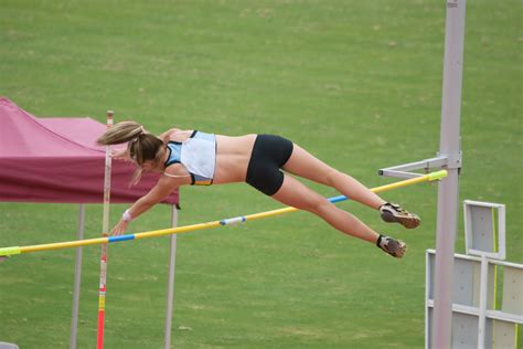 Pole Vaulter Training Program | EOUA Blog