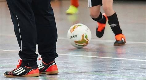 Benefits of Coaching Indoor Soccer | Coaching Soccer 101