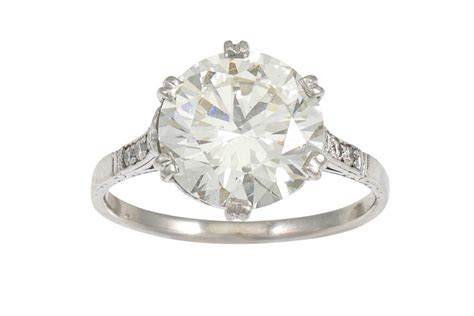 Lot 358 - A DIAMOND SOLITAIRE RING, the brilliant cut