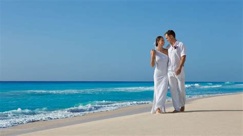 Secrets The Vine Cancun - Weddings by Escapes