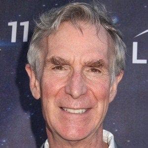 Bill Nye - Age, Family, Bio | Famous Birthdays