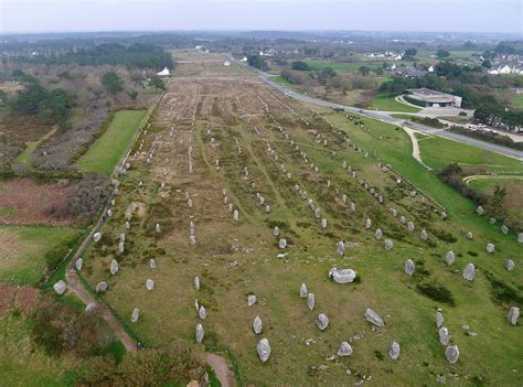 Alignements du Menec à Carnac (Morbihan-FR) | Architecture history, Out of place artifacts, Megalith