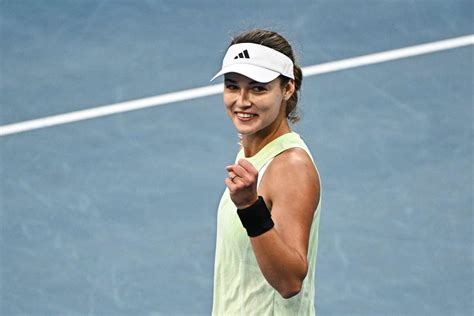 Australian Open: Anna Kalinskaya beats Jasmine Paolini to reach maiden Grand Slam quarter-final ...