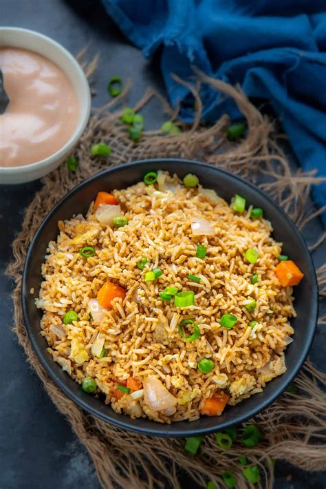 Hibachi Fried Rice Recipe (Step by Step + Video) - Whiskaffair